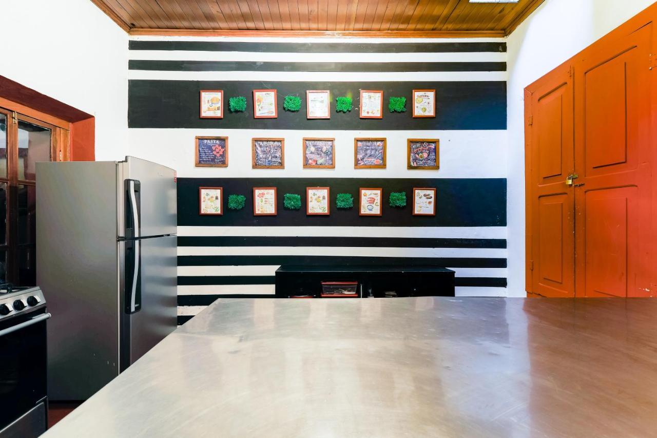 Capsule Hostel Guatemala City Екстер'єр фото